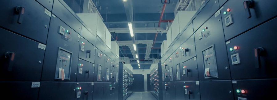 Decommissioning data centers